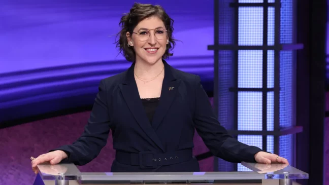 Read more about the article Mayim Bialik Announces Her Departure as Host of the Syndicated ‘Jeopardy!’ Show