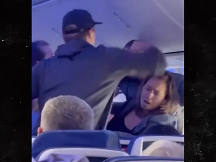 Two Passengers Get Into Brutal Fight on Southwest Flight