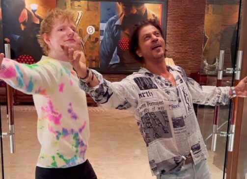 Read more about the article Ed Sheeran Joins Shah Rukh Khan and Farah Khan in Iconic Pose During His Visit to India