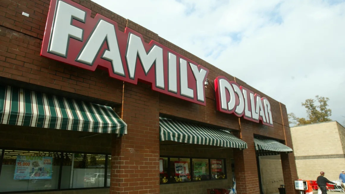 Family Dollar to Close 1,000 Stores Amid Inflation and Safety Concerns