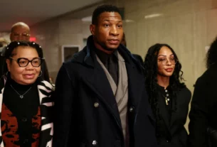 Jonathan Majors Faces Lawsuit for Alleged Strangulation and Defamation by Ex-Girlfriend User