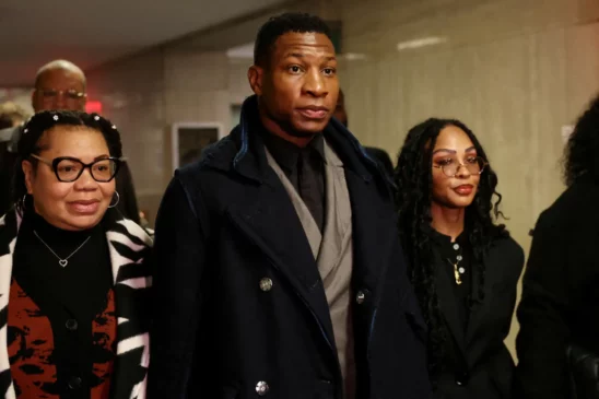 Read more about the article Jonathan Majors Faces Lawsuit for Alleged Strangulation and Defamation by Ex-Girlfriend User