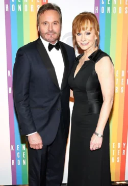 Read more about the article Reba McEntire Describes Marriage to Narvel Blackstock as ‘Strictly Business’