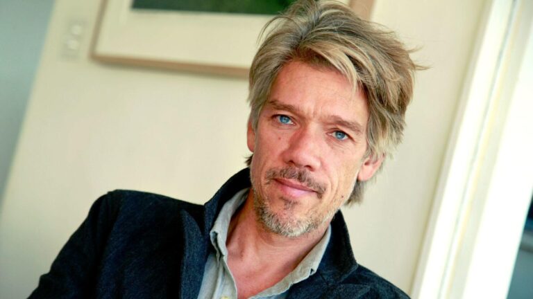 Stephen Gaghan Unveils Poignant New Insights into Heath Ledger's Sorrowful Passing for the First Time