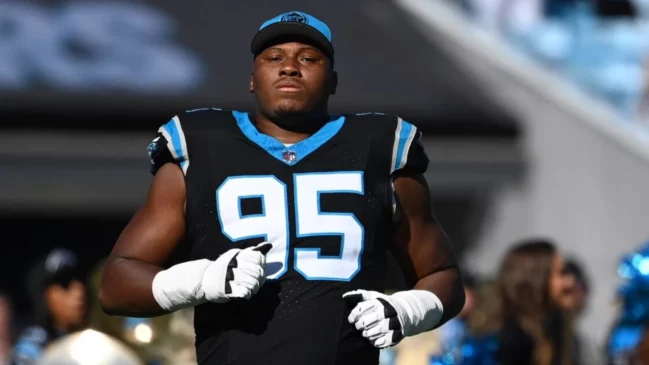 Read more about the article Derrick Brown Secures $96 Million Extension with Carolina Panthers