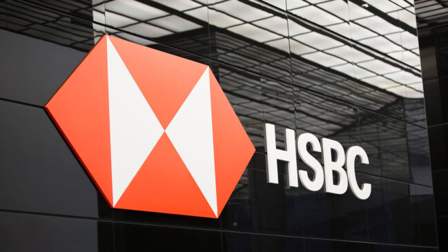 HSBC CEO Noel Quinn to Retire, Bank Reports Quarterly Profit and Share Buybacks
