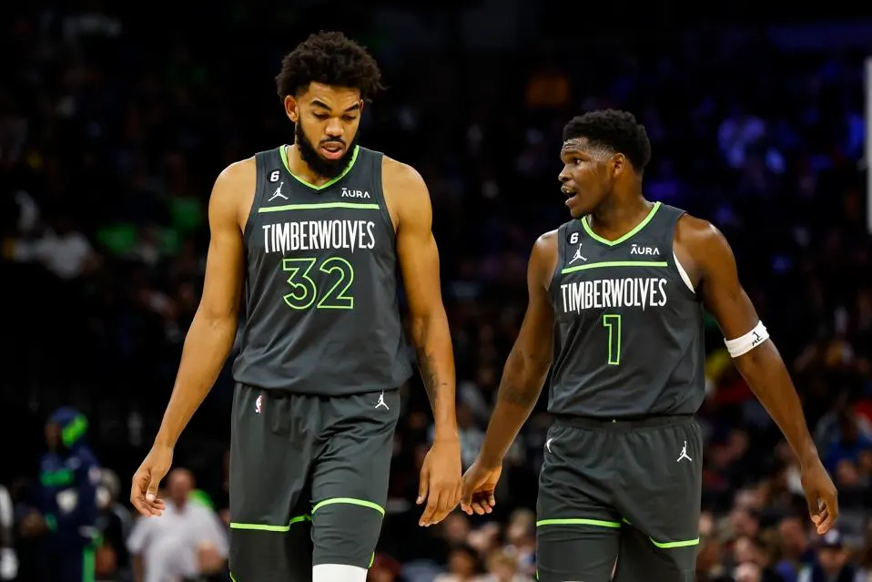 Timberwolves Triumph Over Lakers in Reid's Stellar 31-Point Showcase