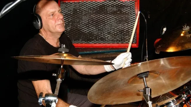 Read more about the article MC5 Drummer Dennis Thompson Passes Away at 75