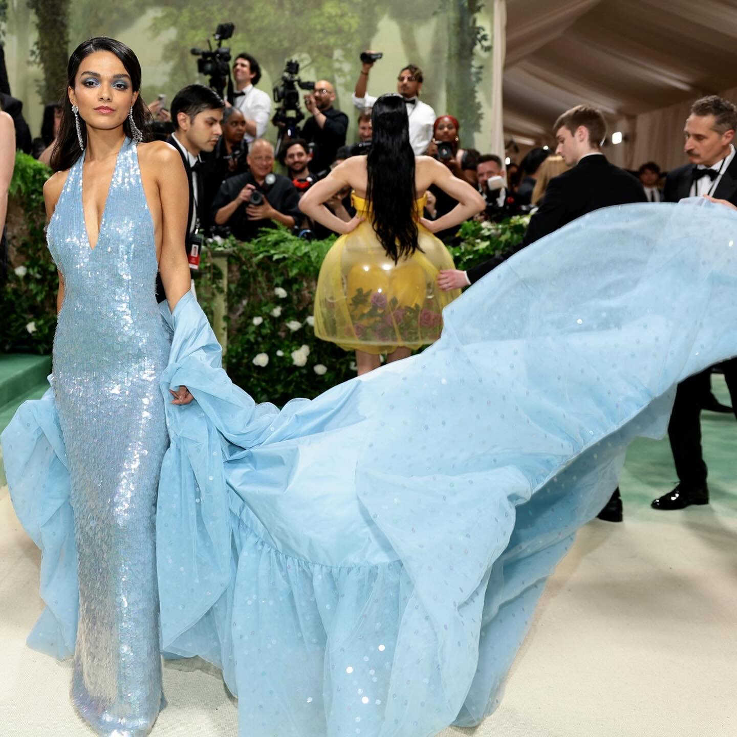 Rachel Zegler Shines Bright in Blue at Met Gala 2024!