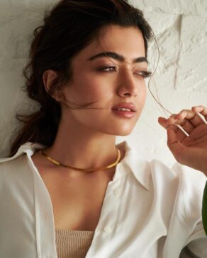 Read more about the article Sensual Beauty and Grace Rashmika Mandanna In White