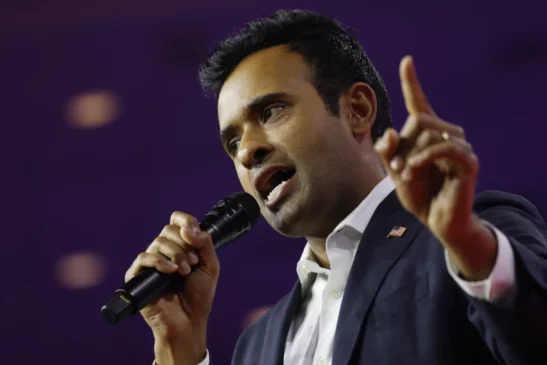 Read more about the article Vivek Ramaswamy Acquires 7.7% Stake in BuzzFeed, Signals Activist Campaign Amid Controversy