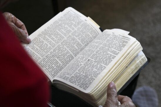 Read more about the article Oklahoma Education Department Mandates Bible in Every Classroom, Sparking Constitutional Debate