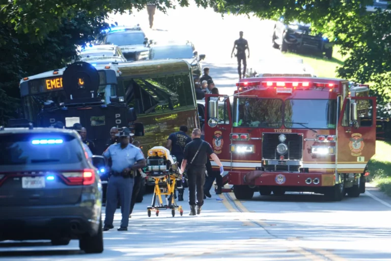 Read more about the article Dramatic Atlanta Bus Hijacking Ends in Tragic Death: Suspect with 19 Prior Arrests in Custody