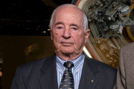 Read more about the article Iconic Apollo 8 Astronaut William Anders Dies in Plane Crash at 90
