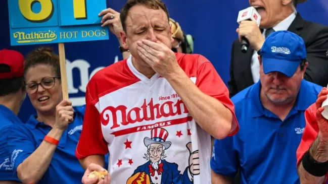 Read more about the article Joey Chestnut Barred from Nathan’s Hot Dog Contest After Vegan Brand Deal