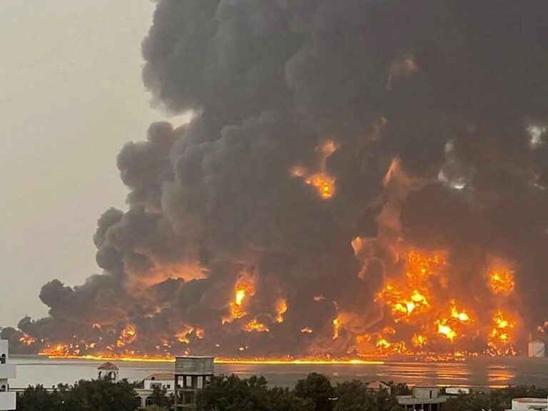 Israeli Airstrikes in Yemen's Hodeida: Three Killed Amid Rising Tensions