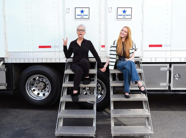 Lindsay Lohan Reunites with Jamie Lee Curtis for Freaky Friday 2