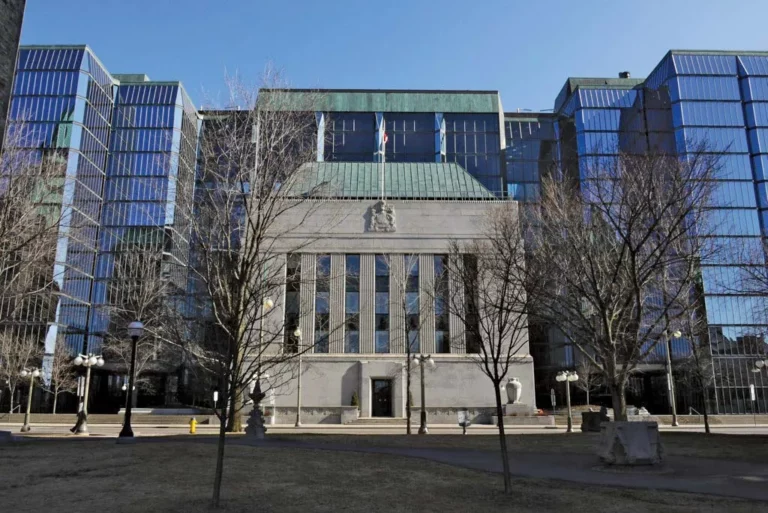 Bank of Canada Expected to Cut Interest Rates Amid Easing Inflation