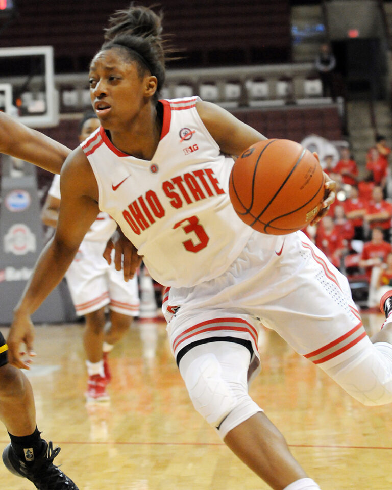 Kelsey Mitchell Sets Indiana Fever Record for Consecutive 20-Point Games