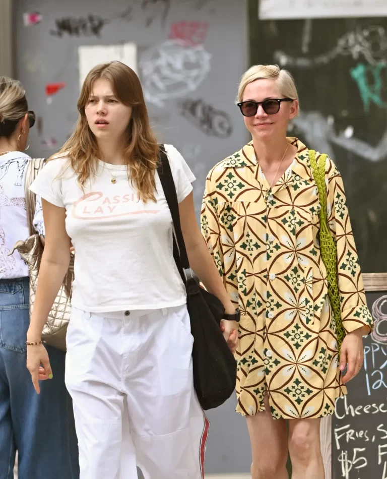 Michelle Williams Enjoys NYC Stroll with Daughter Matilda Ledger