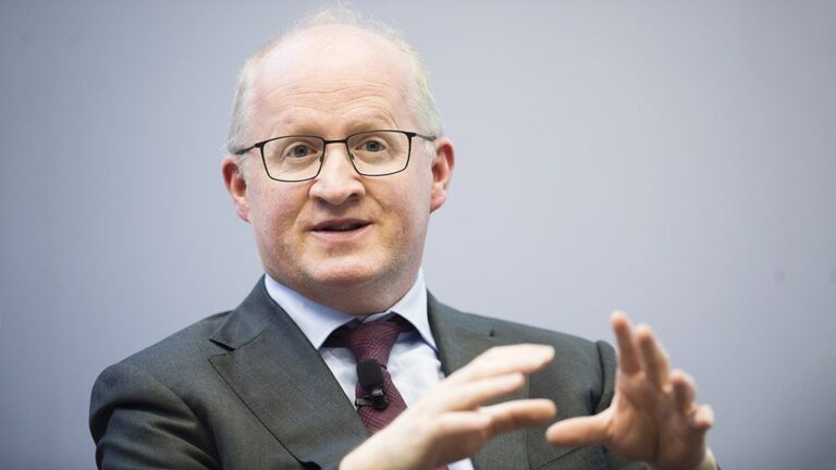 ECB Chief Economist Philip Lane: Restrictive Monetary Policy Needed to Tackle Inflation