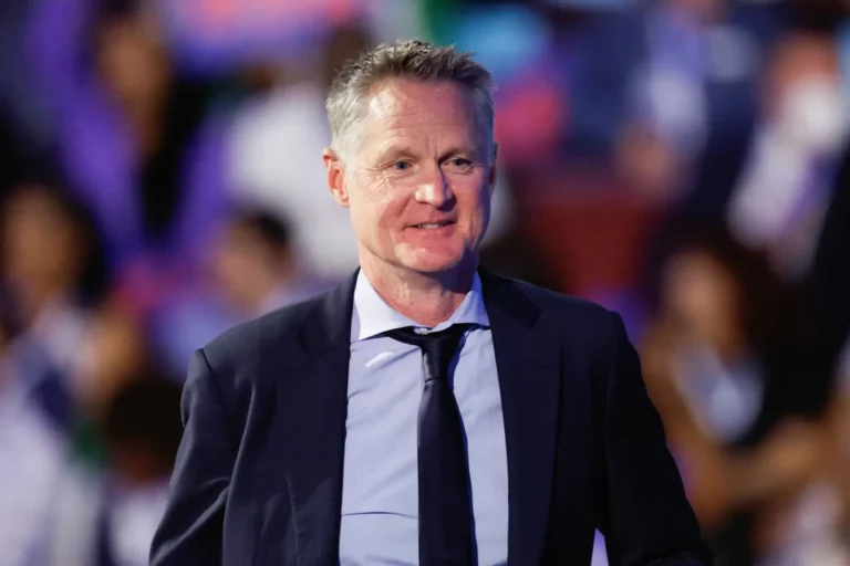 Steve Kerr Promises to Use Steph Curry's "Night, Night" Celebration if Kamala Harris Defeats Donald Trump