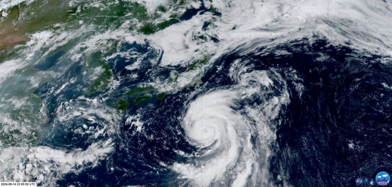 Typhoon Ampil Grounds Flights and Forces Evacuations in Japan