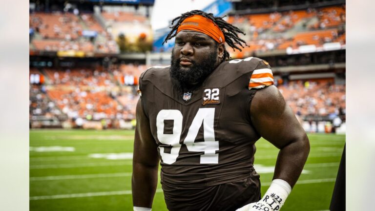 Browns' Dalvin Tomlinson Fined $22,511 for Week 1 Sack on Dak Prescott