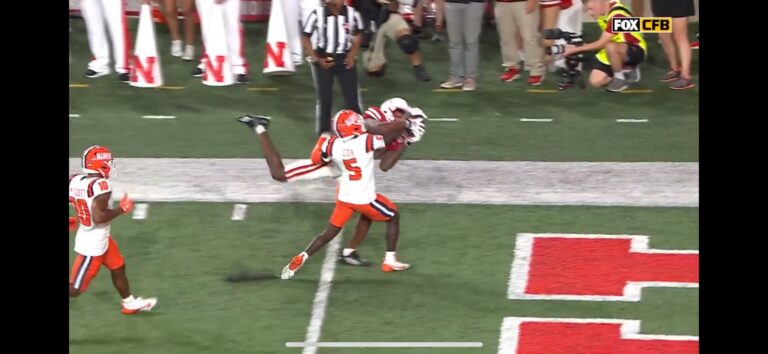 Dylan Raiola’s Touchdown Pass Overturned in Nebraska’s Tight Big Ten Matchup Against Illinois
