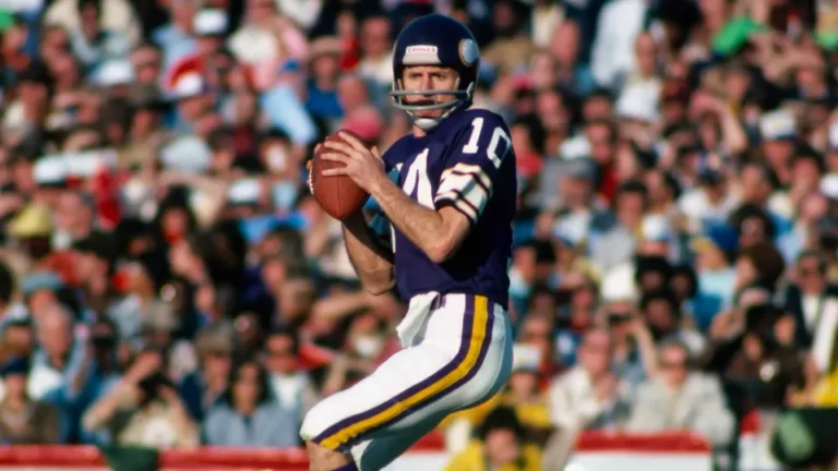 Fran Tarkenton Weighs in on Patrick Mahomes’ Style, Claims He Did It First