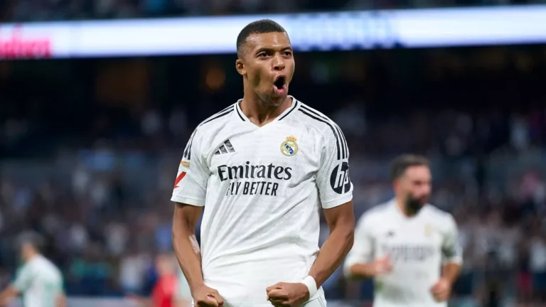 Kylian Mbappe Agreed to Join Liverpool in 2022 but PSG Rejected £168M Bid